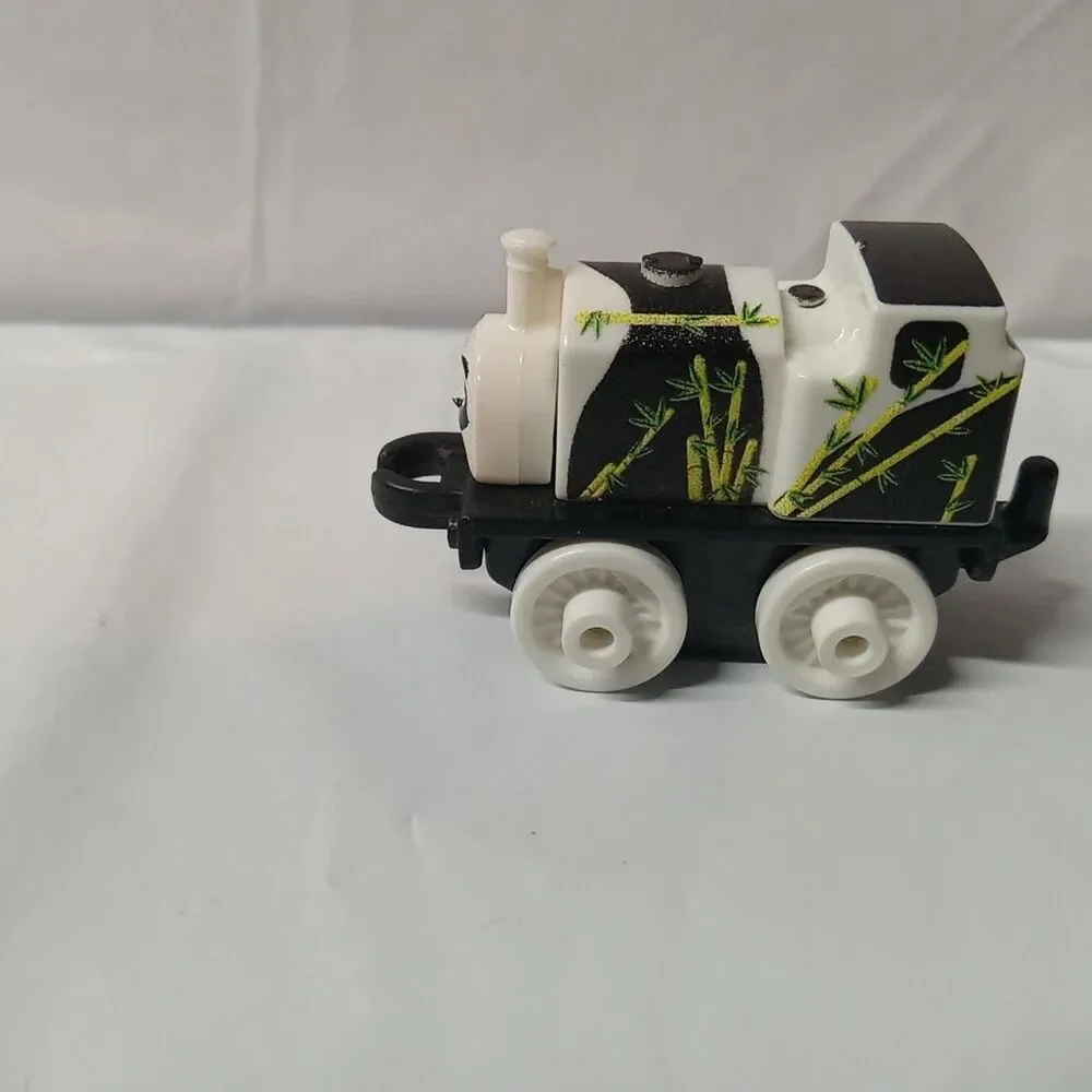 Thomas & Friends Minis Stanley Panda Miniature Train 2014